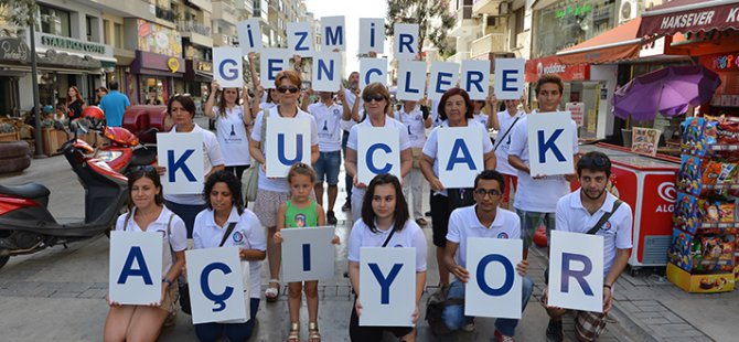 İzmir gençlere kucak açıyor